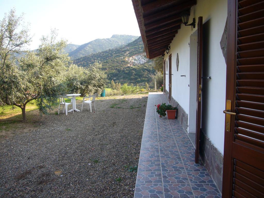 Su Trabi B&B Fluminimaggiore Room photo