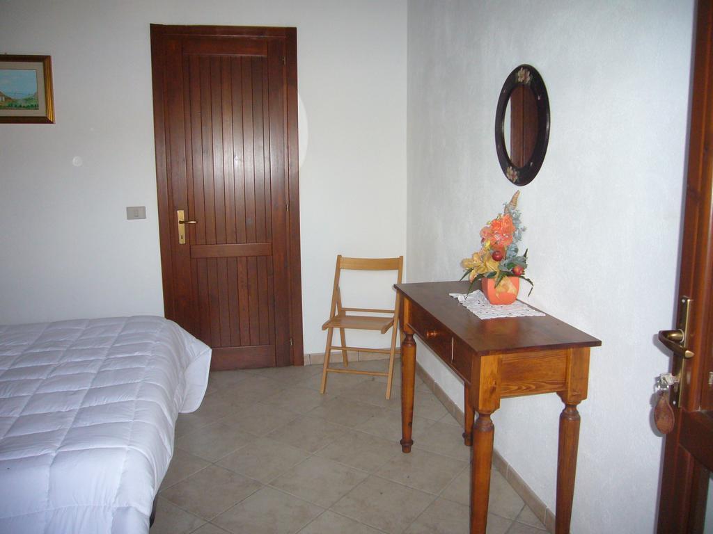 Su Trabi B&B Fluminimaggiore Room photo